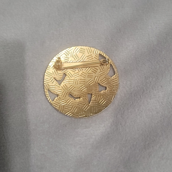 Cloisonne Beautiful vintage floral cutout brooch. - Picture 2 of 5